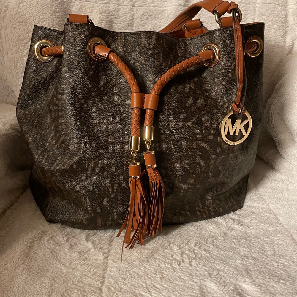 Michael Kors Hobo Bag